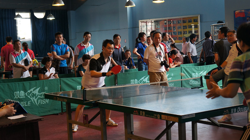 郑钦文通过 郑钦文通过