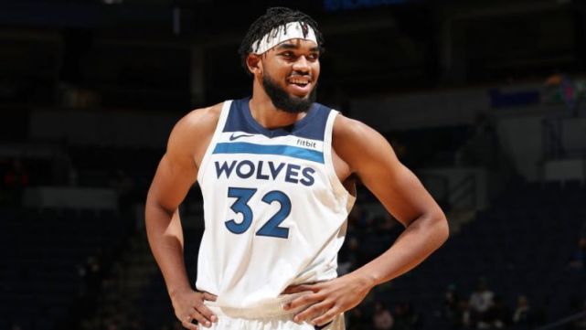 凯尔特人开云双星爆发，大胜雄鹿